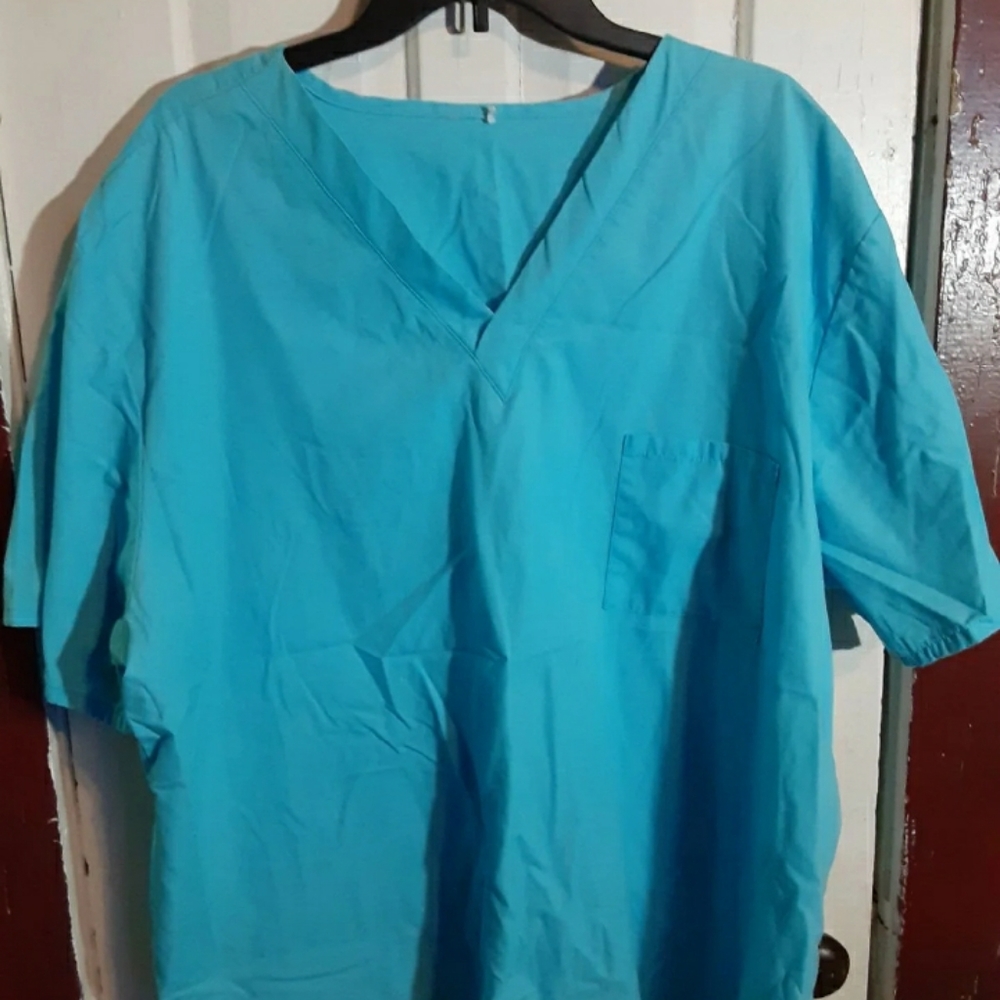 Scrub top